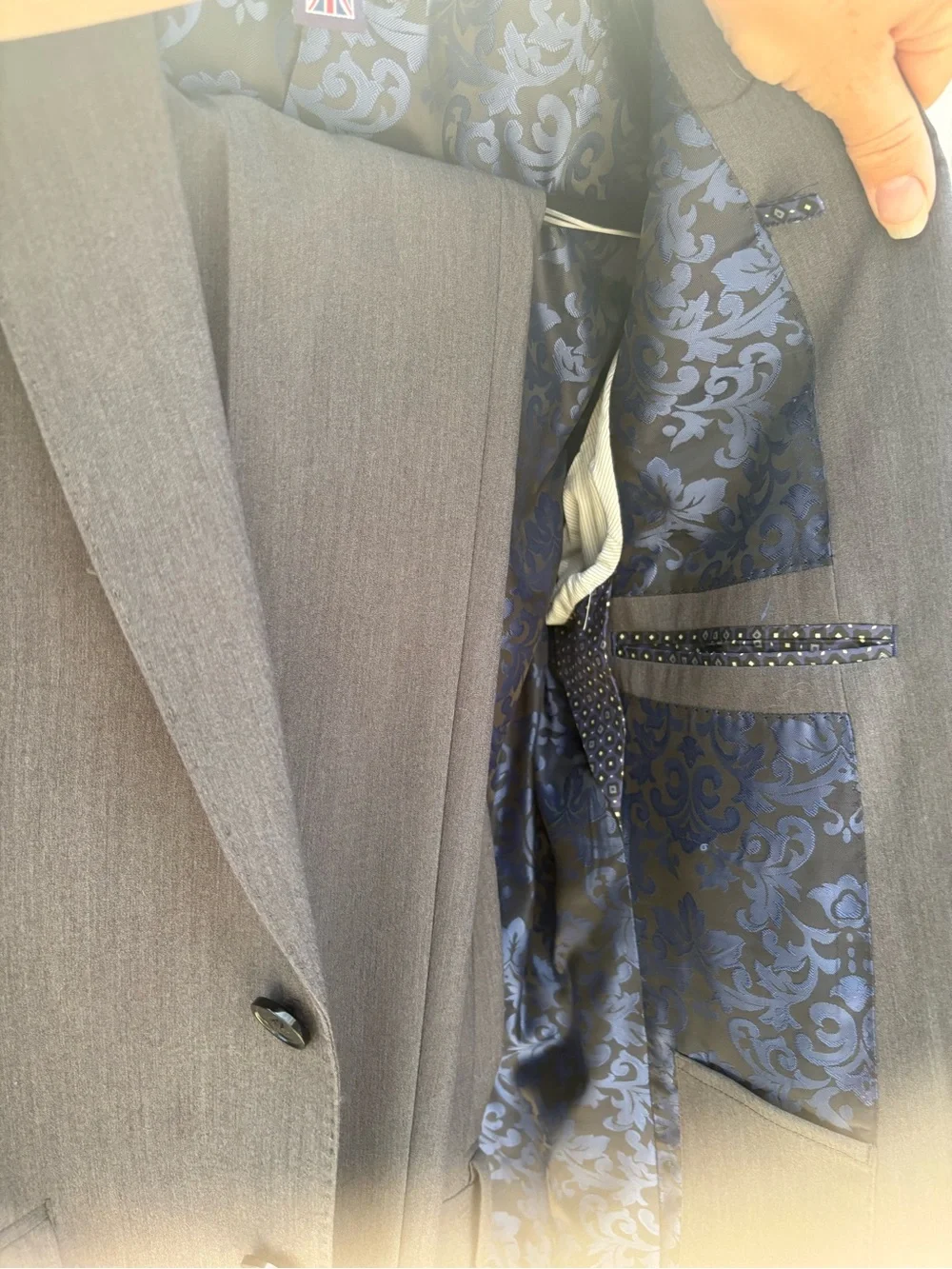 Slim Fit Dark Gray Two-Piece Suit brand new condition and modern look